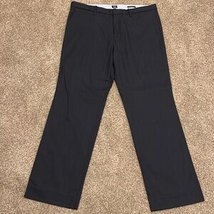 GAP Men’s Dark‎ Gray Plaid Dress Slacks